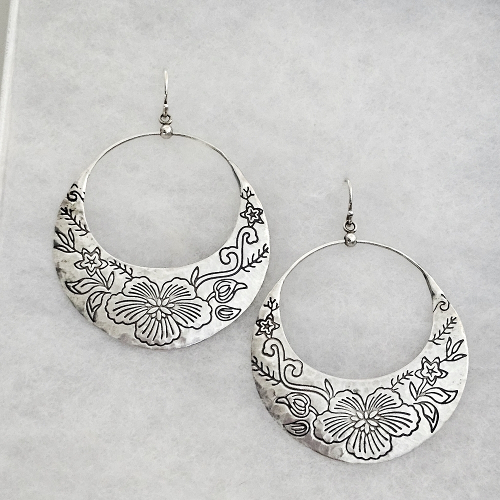 Silpada Sterling Silver Floral Basket Etched Hoop Earrings Rare HTF